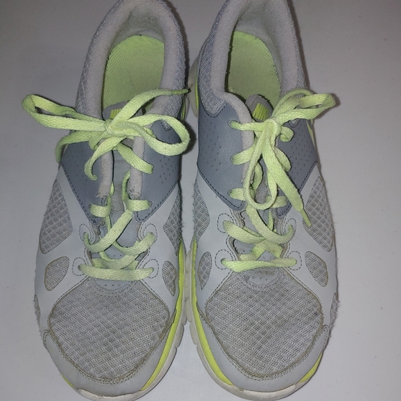 Nike womens grey and lime green running shoes - Picture 1 of 4